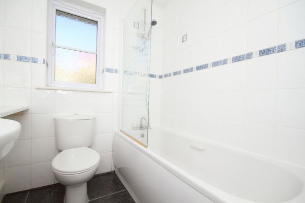 Shower Window Replacement in Sun City Center